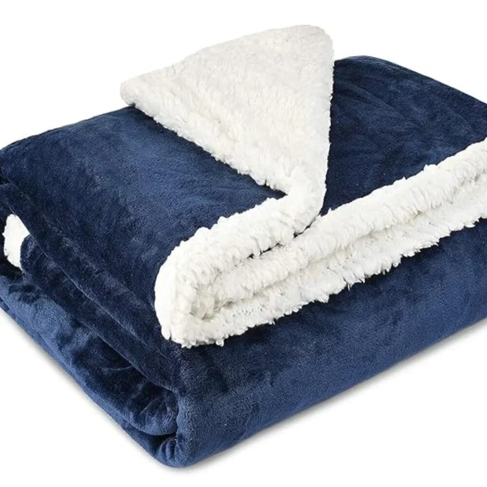 Catalonia Premium Sherpa Throw Blanket - Picture 6 of 8